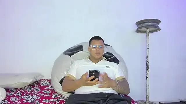 LucassFoster from StripChat is Freechat