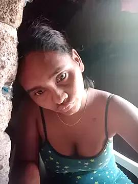 Lucy-Ferr from StripChat is Freechat