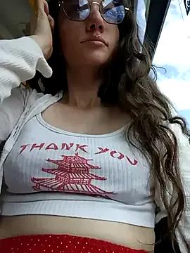 Lucy_colee from StripChat is Freechat