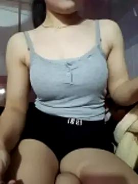 LucyyLy from StripChat is Freechat