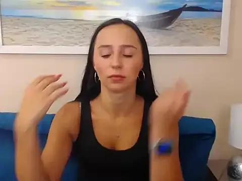 LuisaLive from StripChat is Freechat