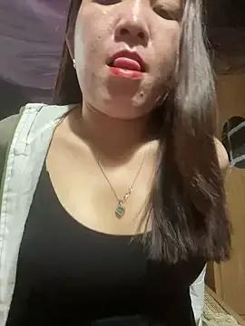 Luna-ass from StripChat is Freechat