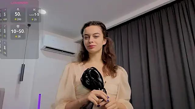 Luna_Veyra from StripChat is Freechat