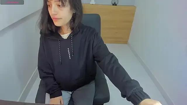 LunaBella55 from StripChat is Freechat