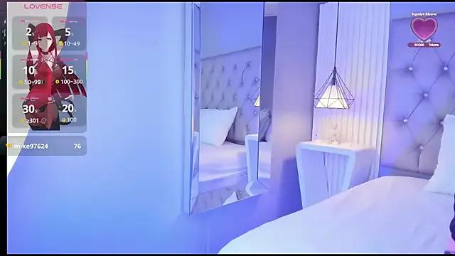 LunaBloomn from StripChat is Freechat