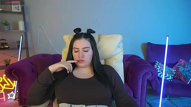 LunaDreamm from StripChat is Freechat