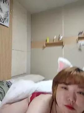 lunahong28 from StripChat is Freechat