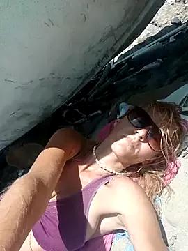 LunaNatural from StripChat is Freechat
