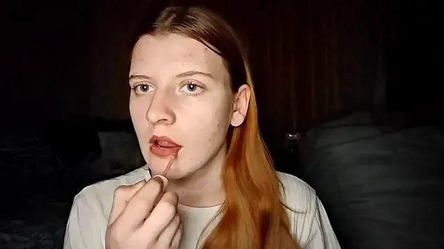 LynteriLain from StripChat is Freechat