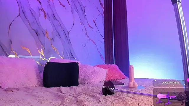 M0lly18lewis from StripChat is Freechat