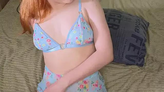 m1awallace from StripChat is Freechat
