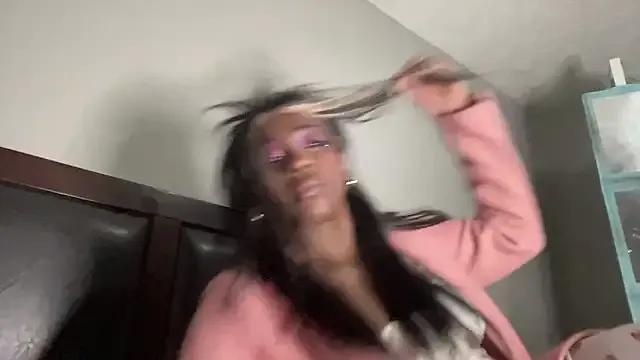 MadameMuse from StripChat is Freechat