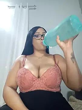 MadamPinky from StripChat is Freechat