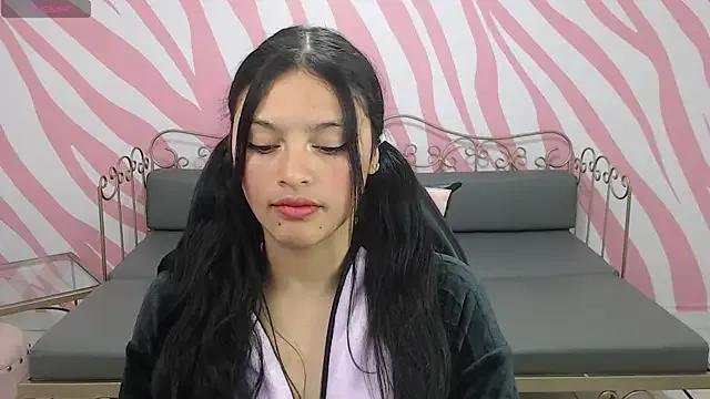maddie__cute from StripChat is Freechat