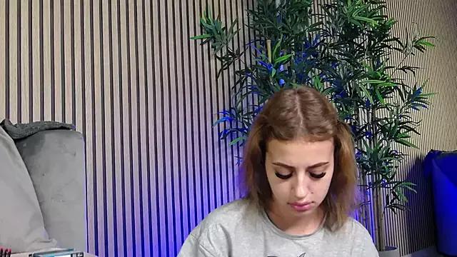 MaddieRay from StripChat is Freechat