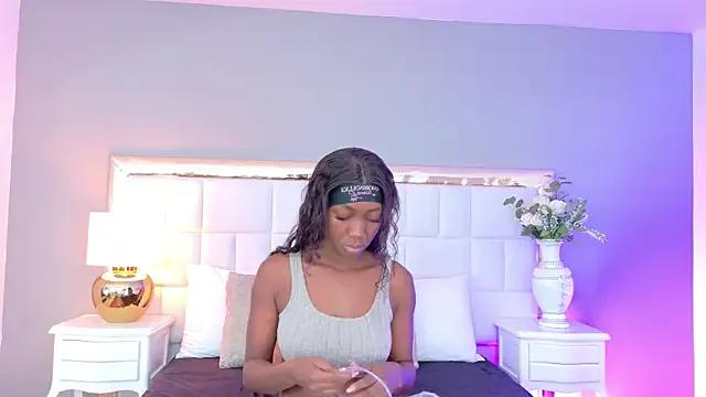 MadeleineHocker from StripChat is Freechat