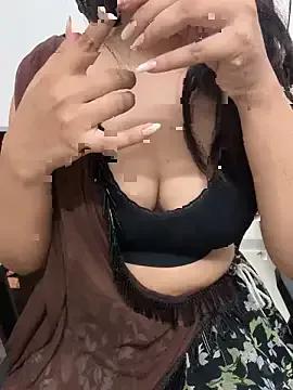 Magical-Queen from StripChat is Freechat