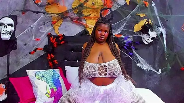 Maiam__Rossi on StripChat 