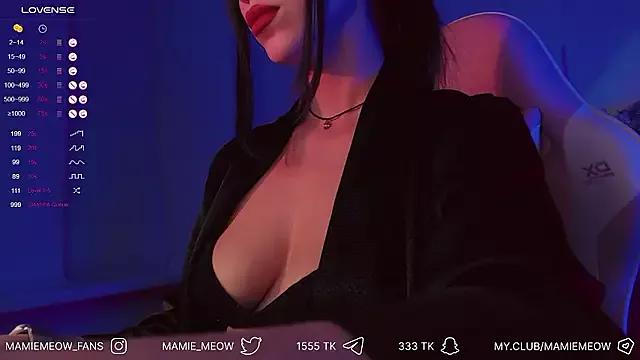 Mamiemeow from StripChat