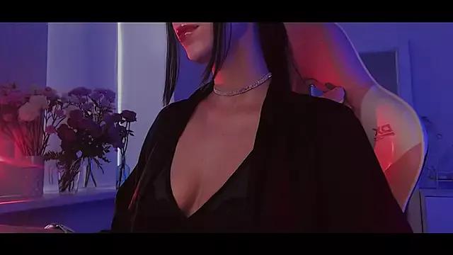 Mamiemeow from StripChat