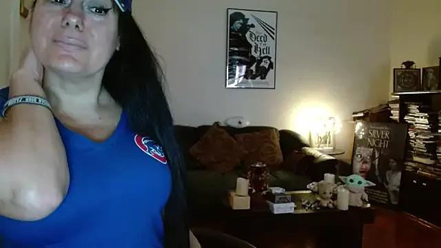 mandaloriangirls from StripChat is Freechat