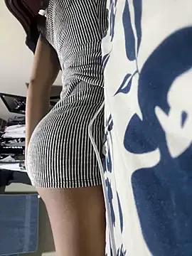 Find your cherished anal broadcaster match with our advanced interactive search and filtering options, allowing you to tailor-make your live event desires.