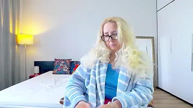 Find your cherished anal broadcaster match with our advanced interactive search and filtering options, allowing you to tailor-make your live event desires.
