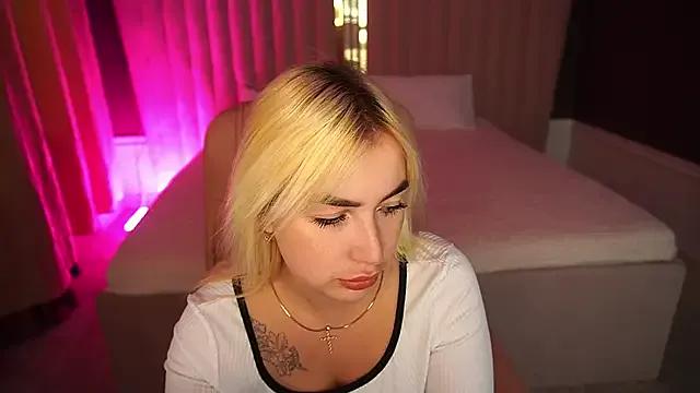 Find your cherished anal broadcaster match with our advanced interactive search and filtering options, allowing you to tailor-make your live event desires.