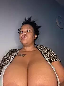 Marinda_Swangs from StripChat is Freechat