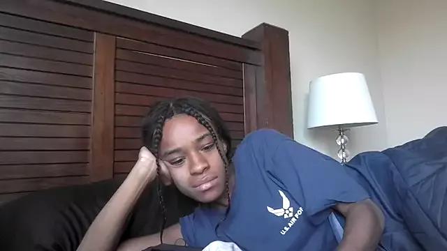 Marlowlovee from StripChat is Freechat