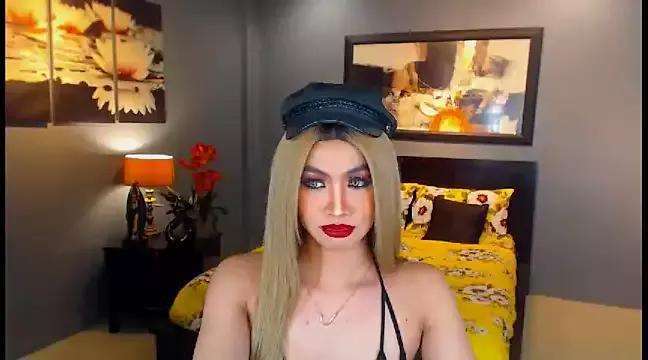 MarryQueen22 from StripChat