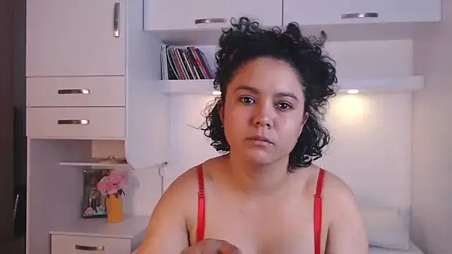 MartiRuis10 from StripChat is Freechat