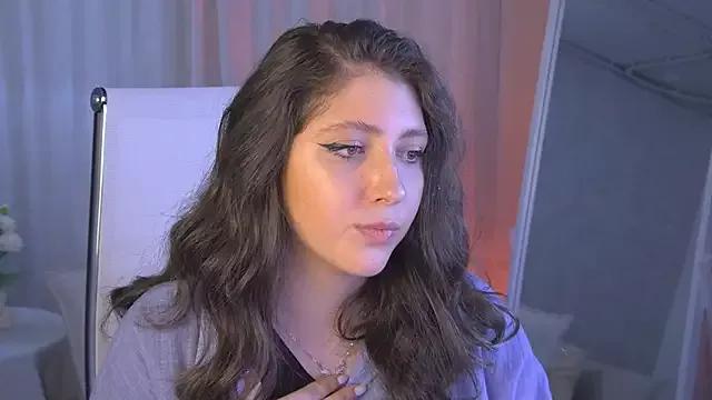 Mary_Miiller from StripChat is Freechat