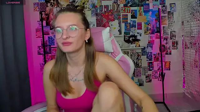 Find your cherished anal broadcaster match with our advanced interactive search and filtering options, allowing you to tailor-make your live event desires.