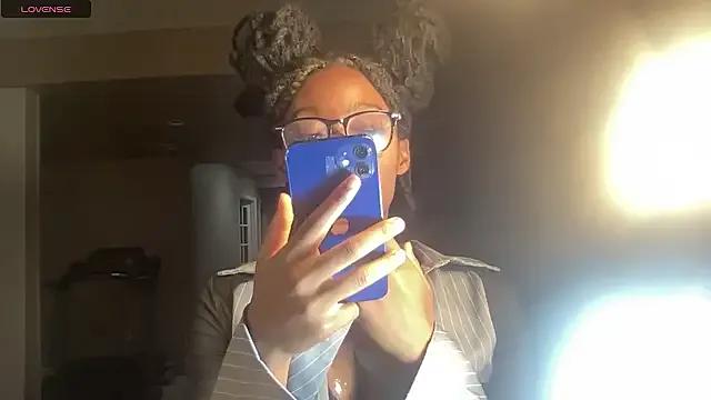 maskedgirl5005 from StripChat is Freechat