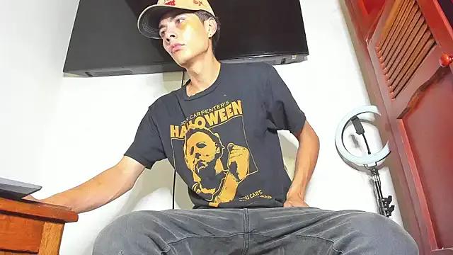 Master_liam00 from StripChat is Freechat