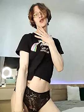 MasuzyShy from StripChat is Freechat