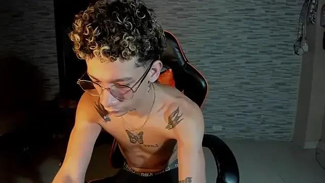 Find your cherished anal broadcaster match with our advanced interactive search and filtering options, allowing you to tailor-make your live event desires.