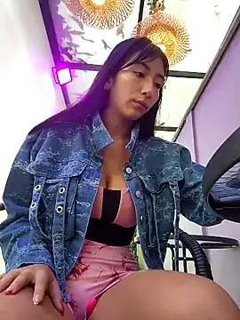 Mavi_roouse_ from StripChat is Freechat