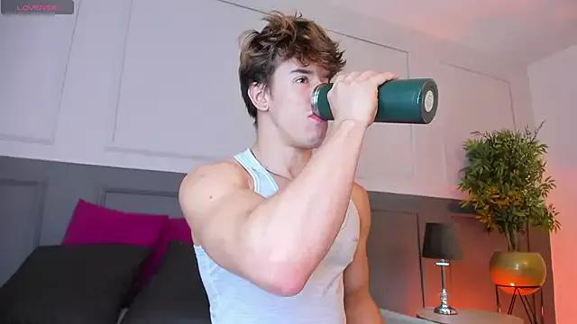 MaxCooper1 from StripChat is Freechat