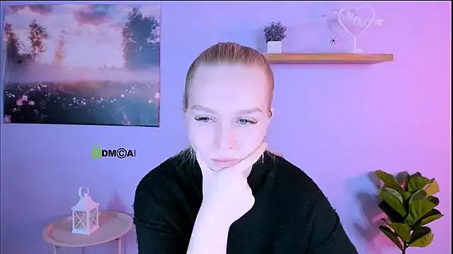 megan_cold from StripChat is Freechat