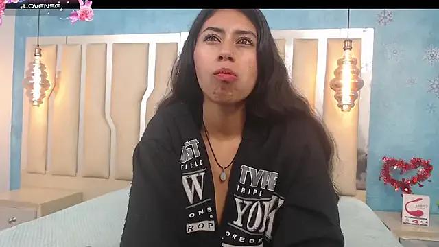 Megan_Dolcee from StripChat is Freechat