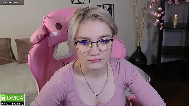 Megan_Lora from StripChat is Freechat