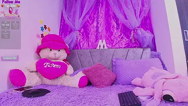 MeganRouss74 from StripChat is Freechat