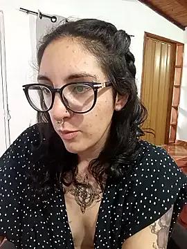 Melinerd from StripChat is Freechat