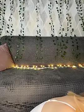 melisa_diamond from StripChat is Freechat