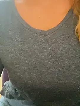 melisss2 from StripChat is Freechat