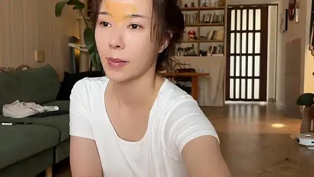 meowLili from StripChat is Freechat