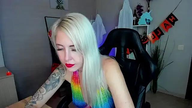 Mermaid_N from StripChat is Freechat