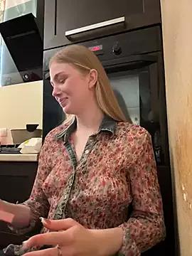 mia_charless from StripChat is Freechat